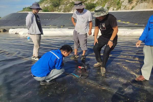 垃圾填埋场中土工膜的施工方案是什么？  第4张