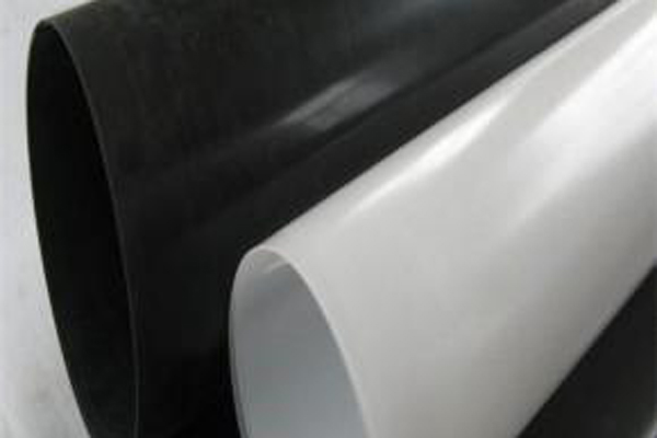 探秘黑色1.5mm厚的光面土工膜的多重优势  第1张