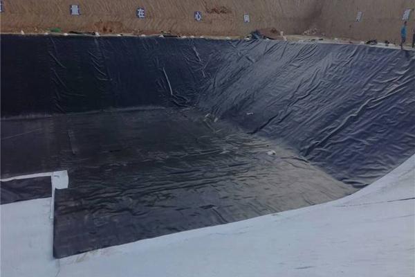危废间土工膜怎么施工  第1张