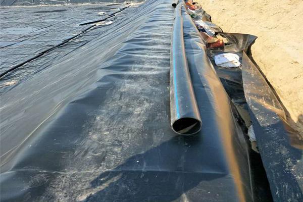 土工膜在蓄水池中的施工方法 第1张